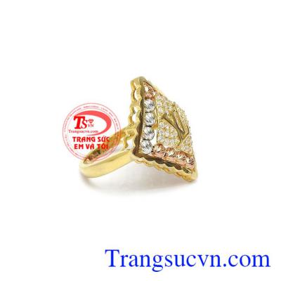 Sản phẩm thích hợp với những người có cá tính, yêu thích sự xa xỉ, đẳng cấp đến từ thương hiệu LV