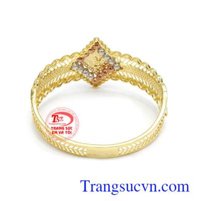 Vòng tay vàng tây tôn lên nét quý phái, đẳng cấp. thời thượng cho phái đẹp