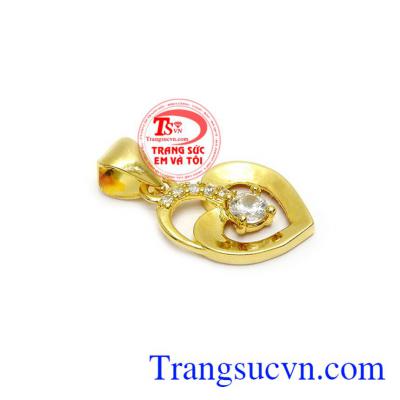 Qua việc sử dụng trang sức mà nó thể hiện tính cách và phong thái của chủ nhân