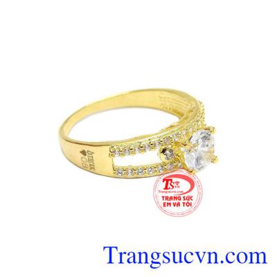 Với thiết kế trẻ trung, cá tính, hợp thời trang, sản phẩm vẫn làm toát lên vẻ nữ tính cho phái đẹp