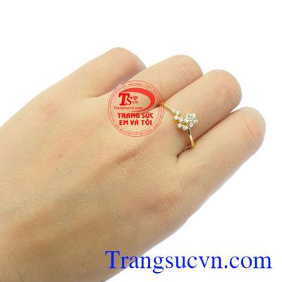 Trang sức Em và Tôi nhận đặt hàng thiết kế theo sở thích của mỗi người.