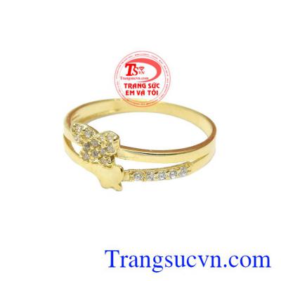 Sản phẩm sắc nét với hình tượng đôi hồ điệp quấn quýt bên nhau,
