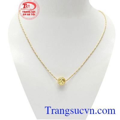 Bộ dây charm kim tiền vàng đẹp là món quà ý nghĩa dành tặng bạn gái