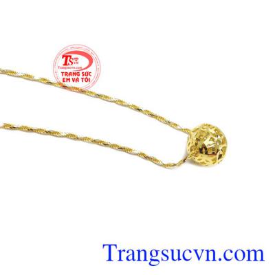 Charm kim tiền vàng đẹp được nhiều người yêu thích, là món quà ý nghĩa đầu năm mang lại nhiều may mắn, vạn sự như ý