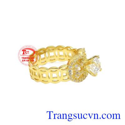Nhẫn kim tiền hợp phong thủy, mang đến may mắn và tài lộc cho gia chủ.