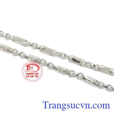 dây chuyền bạc nike độc đáo thể hiện cá tính về thời trang cho người sở hữu.