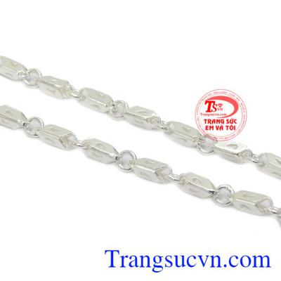 Trang sức Em và Tôi nhận đặt thiết kế theo yêu cầu của khách hàng.