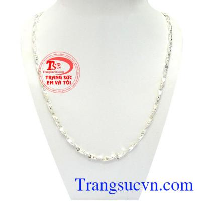 Dây chuyền bạc nam tinh tế được chạm khắc tinh xảo