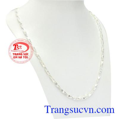 Sản phẩm chế tác từ bạc 925 bền đẹp, chắc chắn