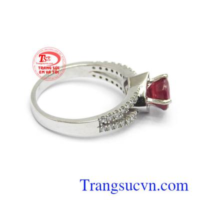 Nhẫn nữ Ruby được phái đẹp lựa chọn như lá bùa hộ mệnh cho bản thân