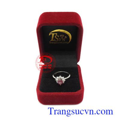 Nhẫn nữ vàng trắng gắn đá thiên nhiên cao cấp