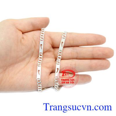 Dây chuyền trẻ em nike chất lượng, bảo hành 6 tháng, giao hàng nhanh trên toàn quốc.