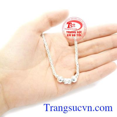 Bạc được coi là vật có thể khử độc và tránh khỏi tác động xấu từ môi trường