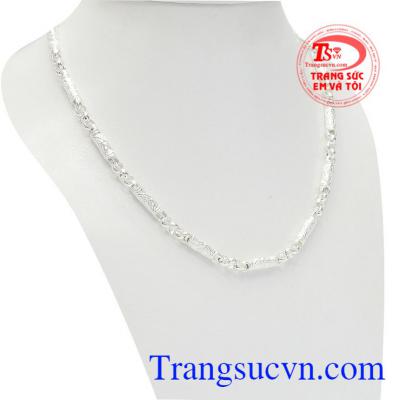 Sản phẩm được chế tác từ bạc 925