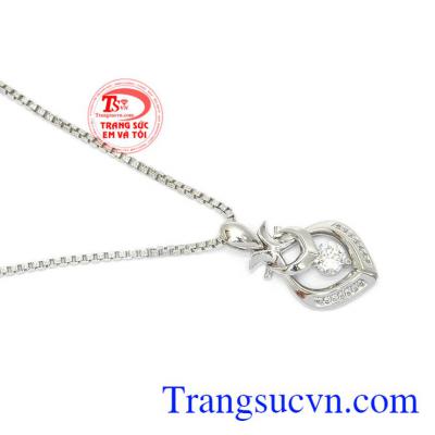 Bộ dây chuyền nữ vàng trắng đẹplà món quà ý nghĩa dành tặng các bạn nữ