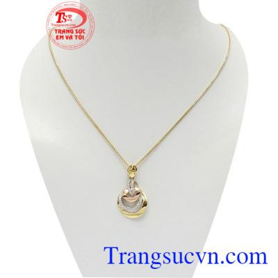 Bộ dây chuyền vàng sang trọng là trang sức mà bạn nữ nào cũng muốn có
