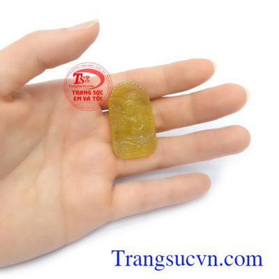 Phật bản mệnh màu vàng phù hợp mệnh Thổ và Kim