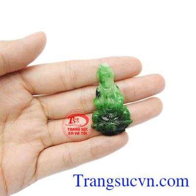 Mặt ngọc có thể bọc vàng để đảm bảo sự bền đẹp.