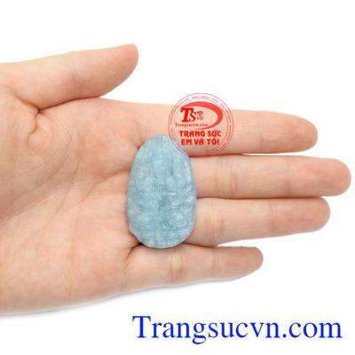 Đá Aquamarine thích hợp với những người mệnh Thủy, Mộc.