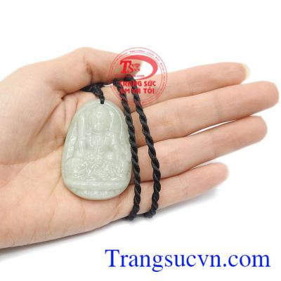 Ngoài ra ngọc cẩm thạch được coi là vật hộ thân mang lại may mắn, tài lộc và sức khỏe