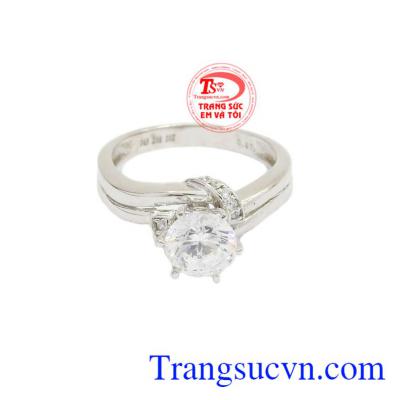 Nhẫn nữ vàng trắng Korea quý phái tôn lên vẻ đẹp sang trọng, quý phái của phái nữ.
