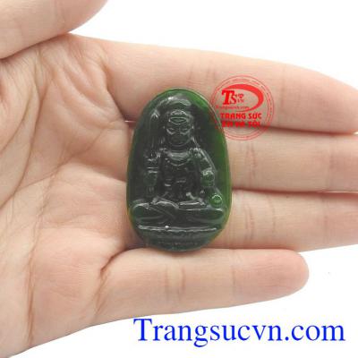 Ngọc nephrite màu xanh ngọc bích phù hợp với người mệnh hỏa và mộc.