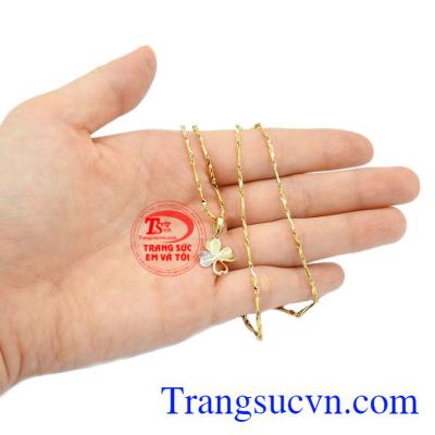 Sản phẩm phù hợp làm quà tặng cho người thân, bạn bè. Bộ dây chuyền cỏ may mắn đẹp.