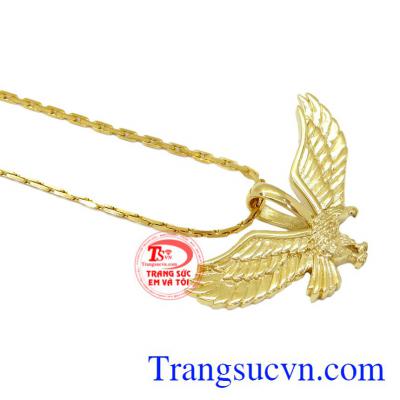 Sản phẩm có thể kết hợp với nhiều kiểu quần áo.