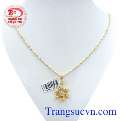 Bộ dây chuyền nữ trang đẹp chất lượng.