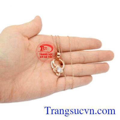 Bộ dây chuyền quý phái tinh tế, bền đẹp, giao hàng nhanh trên toàn quốc.