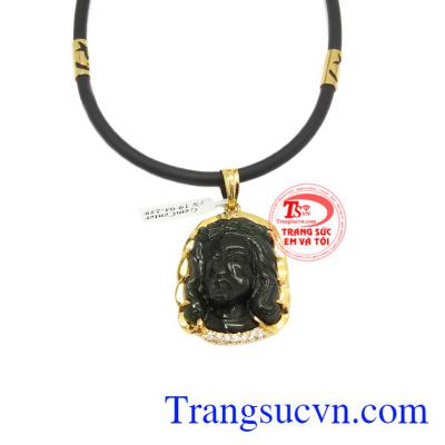 Sản phẩm có thể kết hợp với nhiều kiểu quần áo.