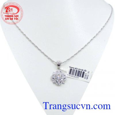 Bộ nữ trang vàng trắng tinh tế 18k nhập khẩu Italy, vàng 18k có giấy kiểm định, thu mua lại với thời hạn vĩnh viễn, giao hàng trên toàn quốc.  