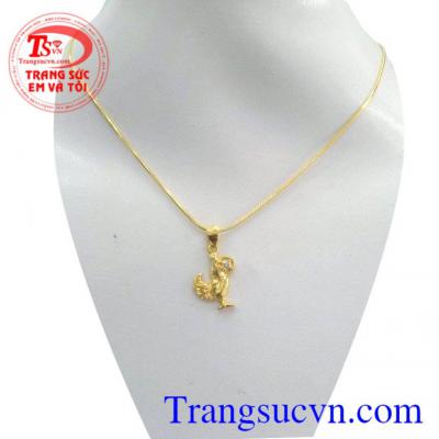 Bộ trang sức tuổi dậu may mắn, có thể kết hợp với nhiều kiểu trang phục. Bộ trang sức tuổi dậu vàng màu bền đẹp, giao hàng trên toàn quốc.