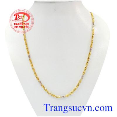 Vàng đảm bảo chất lượng 10k co thể kết hợp với nhiều mặt dây khác nhau