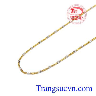 Sản phẩm có thể kết hợp nhiều kiểu mặt dây, dễ kết hợp trang phục, Dây chuyền ý 18k kiểu đẹp
