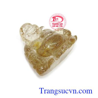 Di Lặc thạch anh tóc cát khí là biểu tượng cho hạnh phúc, bình an và vui vẻ, phù hợp làm mặt dây chuyền đeo hợp thời trang và phong thủy