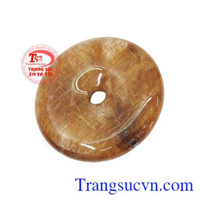 Đồng xu thạch anh tóc Thịnh Vượng phù hợp với người mệnh kim và mệnh thổ