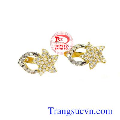 Hoa tai a little star là sản phẩm đẹp được chế tác 3D xinh xắn, được các bạn nữ yêu thích