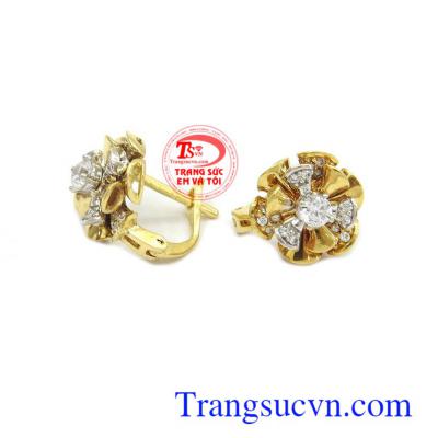 Hoa tai vàng 18k, bảo hành 12 tháng, giao hàng nhanh trên toàn quốc