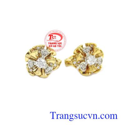 Hoa tai vàng 18k