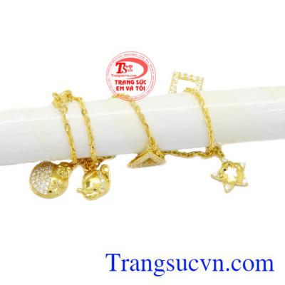 Sản phẩm phù hợp với nhiều kiểu trang phục khác nhau.