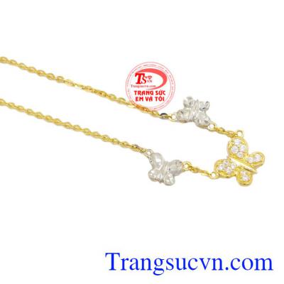 Lắc chân hồ điệp tượng trưng cho một tình yêu đẹp và vĩnh cửu.