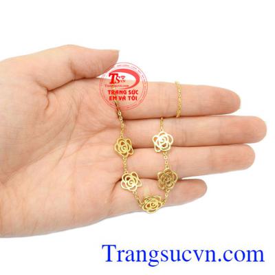 Trang sức Em và Tôi nhận đặt thiết kế sở thích của mỗi người.