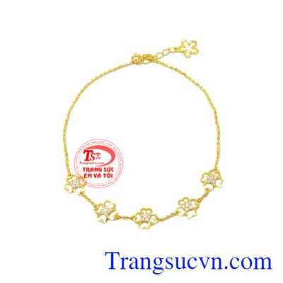 Lắc chân thời trang vàng 10k là sản phẩm đươc chế tác từ vàng 10k, bền đẹp.