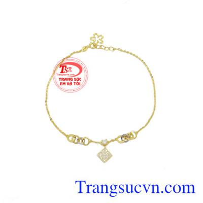 Lắc chân vàng chất lượng là sản phẩm ý nghĩa khi làm quà tặng.