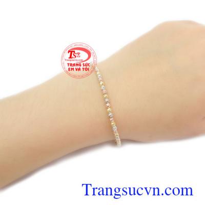 Lắc tay vàng 10k là món quà tuyệt vời dành tặng người yêu thương Lắc tay vàng 10k phong cách