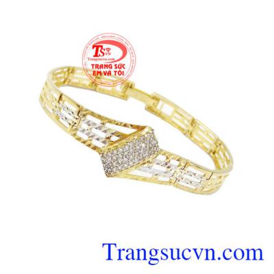 Lắc vàng cho nữ đẹp được chế tác tỉ mỉ, tinh tế với kiểu dáng trẻ trung