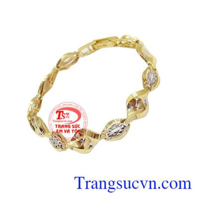 Lắc Vàng Tây 10k Cho Nữ Đẹp chú trọng đến kiểu dáng và chất lượng xứng đáng trở thành món quà dễ thương dành tặng cho những người thân yêu của mình