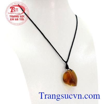 Đá amber được mệnh danh là loại đá cực kỳ tốt cho sức khỏe