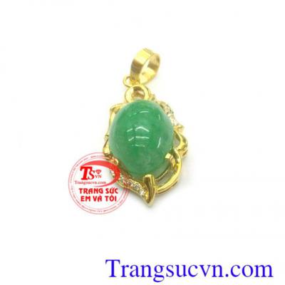 Mặt dây cẩm thạch màu sắc đẹp, chất lượng cao, có tác dụng mang lại may mắn, bình an và hạnh phúc cho người đeo, Mặt dây cẩm thạch phù hợp làm quà tặng cho người yêu thương những dịp ý nghĩa.